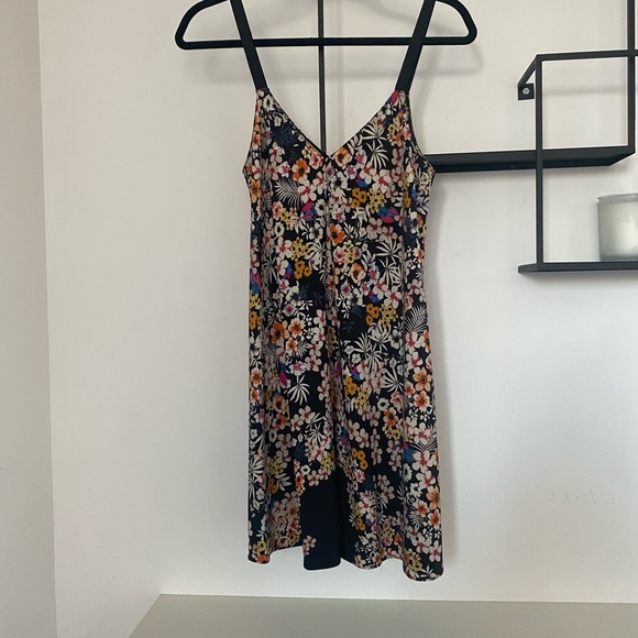 Zara Floral Mini Swing Dress Size Medium - Picture 2 of 9